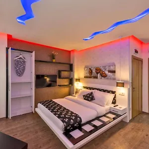 buradan rezervasyon yapın